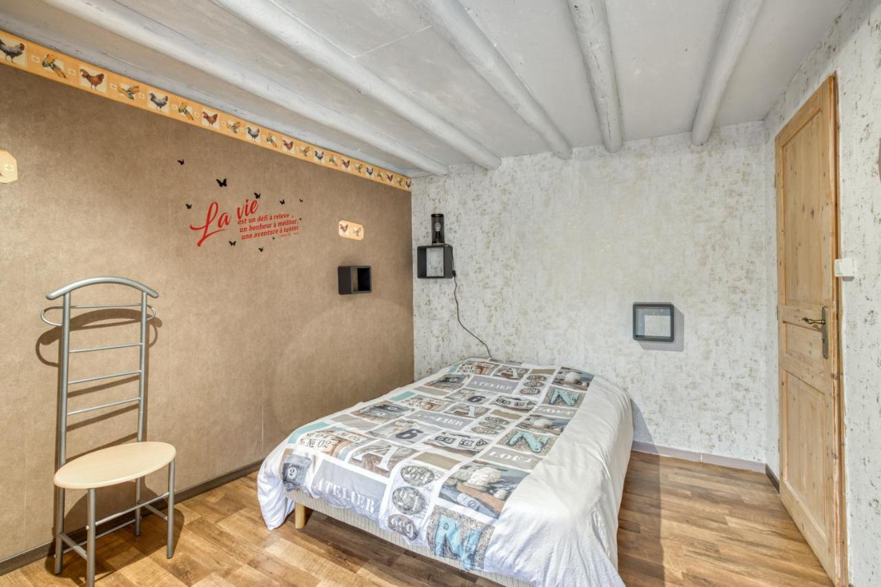 Maison Charmante A Valprivas Avec Jardin Prive. Kültér fotó