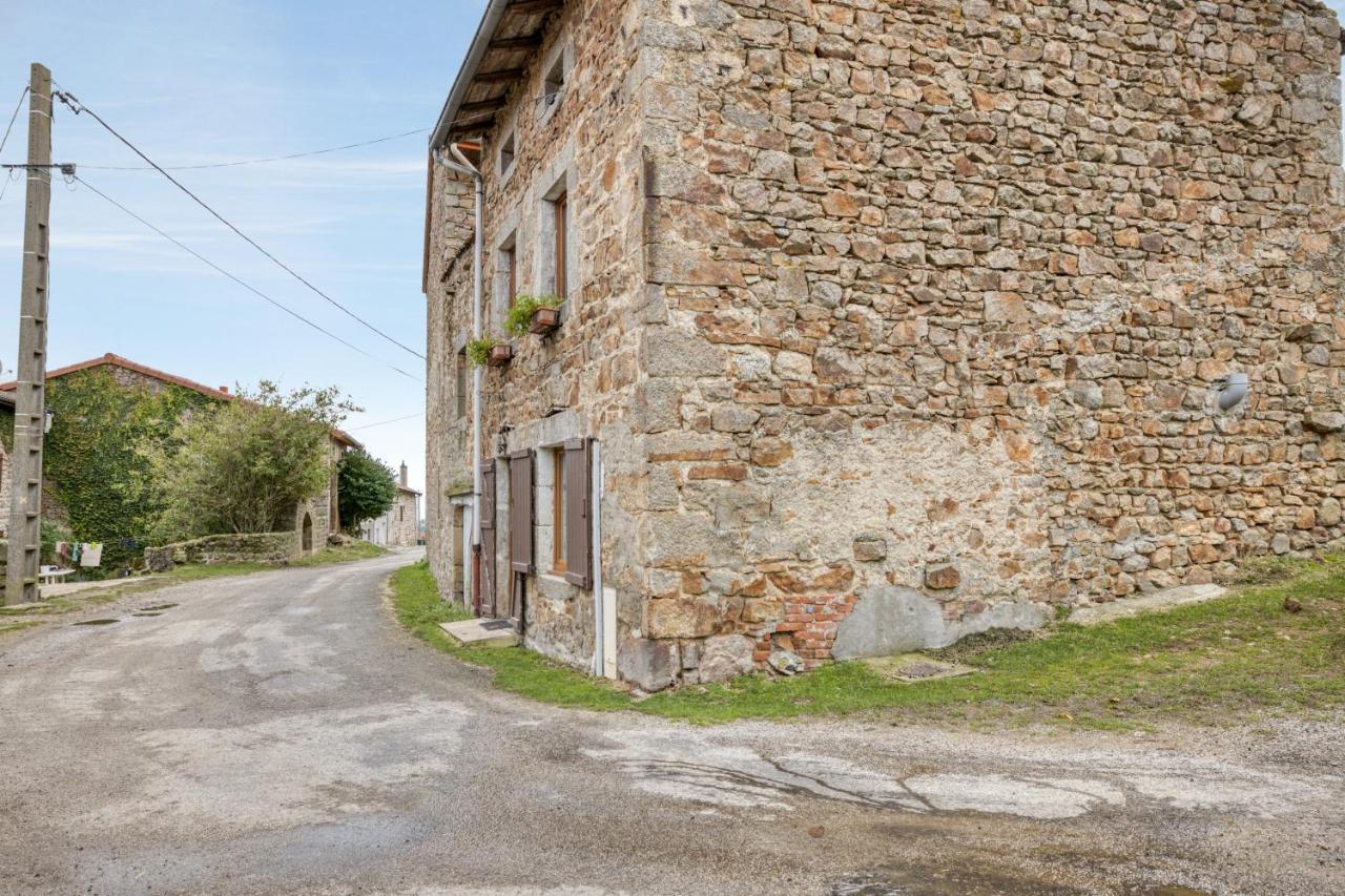 Maison Charmante A Valprivas Avec Jardin Prive. Kültér fotó